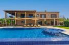 Holiday home S'albarcoquer