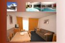 Holiday home LE CHALET - Piscine 17