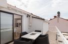 Vakantiehuis Guest House Kono - Two-Bedroom Apartment with Balc