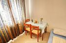 Vakantiehuis Apartments Lemeš - One Bedroom Apartment with Gard