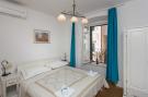 Vakantiehuis Guest House Lumin - Deluxe Double or Twin Room wit