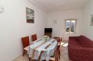 Vakantiehuis Apartment Lepur Slano - Two-Bedroom Apartment with