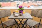 Vakantiehuis Apartments Sunshine Home - Double Room with balcon