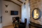 Holiday home Vivaldi - Deluxe Double Room with Side City View (