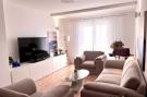 Vakantiehuis Apartment Lana - Two Bedroom Apartment with Terrac