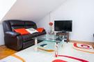 Vakantiehuis Apartments Harlekin- One-Bedroom Apartment with Se