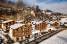 FerienhausÖsterreich - : Tauernlodges Uttendorf 1