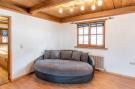 Holiday homeAustria - : Grosszügiges Charmantes Apartment im Familiendorf 