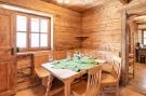 Holiday homeAustria - : Grosszügiges Charmantes Apartment im Familiendorf 