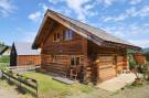 FerienhausÖsterreich - : Naturstammhaus Almhütte