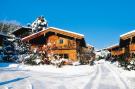 FerienhausÖsterreich - : Chalets Almdorf Zillertal Fügen-Haus 4 Personen