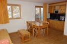 FerienhausSchweiz - : Pracondu 1 405 - OUTDOOR &amp; FUN apartment 6 per