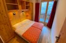 Holiday homeSwitzerland - : Pracondu 2 207 - OUTDOOR &amp; FUN apartment 4 per