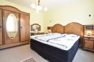 Holiday homeGermany - : Romantische Ferienwohnung an der Ostsee mit Garten