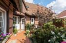 Holiday homeGermany - : Ferienhaus mit Garten und Terrasse vor Rostock/War