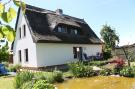 Holiday homeGermany - : Schwalbenhof im Reetdachhaus