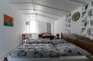 Holiday homeGermany - : Gartenbungalow 2 rechte Seite