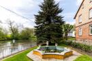 Holiday homeGermany - : Gartenbungalow 2 rechte Seite