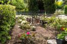 Holiday homeGermany - : Gartenbungalow 2 rechte Seite