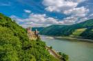 Holiday homeGermany - : Ferienhaus und Bar St Goarshausen in der Loreley