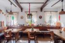 Holiday homeGermany - : Ferienhaus und Bar St Goarshausen in der Loreley