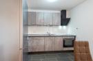 Holiday homeGermany - : Ferienwohnung Haunsheim - rechts &amp; links