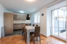 Holiday homeGermany - : Ferienwohnung Haunsheim - rechts &amp; links