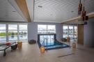 FerienhausDeutschland - : Apartments im MAREMÜRITZ Yachthafen Resort &amp; S