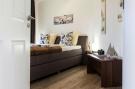 Holiday homeGermany - : Haubenlerche 40