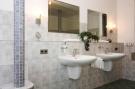 Holiday homeGermany - : Apartments im Schloss Tressow, Bobitz-Wohnung 4