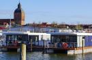 FerienhausDeutschland - : Houseboat Floating House "Luisa", Ribnitz-Damgarte