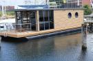 Holiday homeGermany - : Hausboot Leni