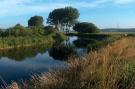 VakantiehuisDuitsland - : Skandinavisches Holzhaus am Störkanal in Plate