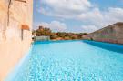 Holiday homeSpain - : Casa Pequeña