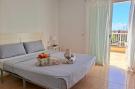 Holiday homeSpain - : Home Holidays Apartamento Laura Costa Silencio