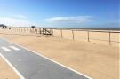 FerienhausSpanien - Costa de la Luz: Beachfront Apartment Sanlucar de Barrameda