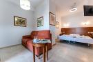 VakantiehuisSpanje - Costa del Sol: CT 240 - Beachfront Apartment -Don Juan Manilva