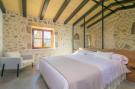 Holiday homeSpain - : S'hort Des CapellÀ Verona