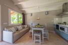 VakantiehuisSpanje - : CAMPING ESTIVAL VENDRELL PLATJA BUNGALOW 4 STANDAR