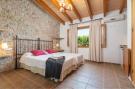 Holiday homeSpain - : Son Gallina