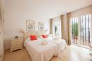 FerienhausSpanien - : White Pearl Beach J4