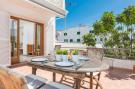 Holiday homeSpain - : YourHouse Ca Na Ferrera