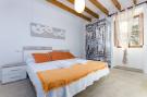 FerienhausSpanien - : YourHouse Llampi Nou