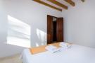 FerienhausSpanien - : YourHouse Llampi Nou