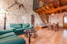 FerienhausSpanien - : Apartment in rural house, YourHouse Deulosal