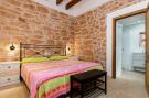 VakantiehuisSpanje - : YourHouse  Villa Sa Punta de Ses Salines