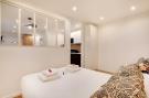 Holiday homeFrance - : AK-6-SAINTDENIS-D