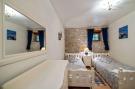 Holiday homeFrance - : Les Volets Bleus and Les Tilleuls - 6 pers