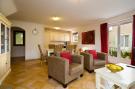 Holiday homeFrance - : Residence Le Clos des Oliviers Vidauban // Maison 