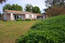 Holiday homeFrance - : Le Domaine du Lambon - Prailles-La Couarde  // Mai